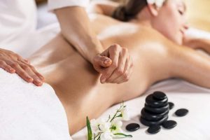 Thai Medizin Massage (intensiv) 1 Thai Medizin Massage - Thai Moon Spa Leipzig